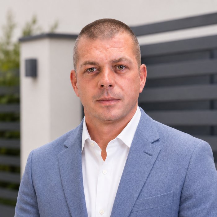 Dura Péter ügyvezető